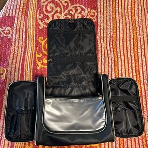 Extra Large Black Plastic Hanging Hygiene Travel Bag With Compartments
